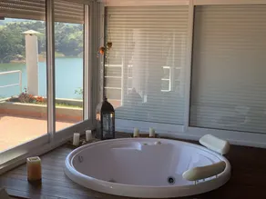 URLAUB IM PARADIES, UNTER SÄGEN UND WASSER - Image 3