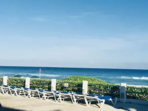 Oceanfront 2BR Villa for 6 -  3 Bathrooms - Walk to La Isla & Beach - Image 3