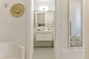 Brand New élégant et spacieux 3 BR 3 BTH Apt w / meubles en Italie - Image 3