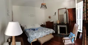 Chambre D'hôtes de Charme Dans Village Troglodytique : La Chambre du Poète - Image 4