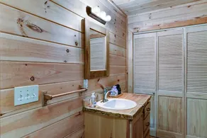 Private Mountain Retreat w/ Views, Trails & EV - Image 4