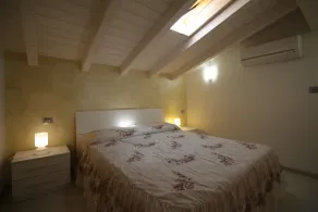 Apartment on Lake Iseo 4/6 people with swimming pool Lake view - Image 4