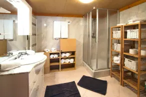 Chalet in Wildkogel Near Ski Slopes & Pool - Image 2