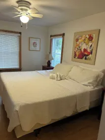 Step into history & unwind at Elixir apt a charming 🏡 at the❤️of NYHudson Valley - Image 5