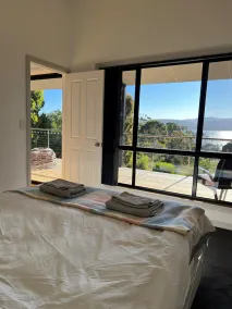 Charming Dennes Point house close to the beach - Image 4