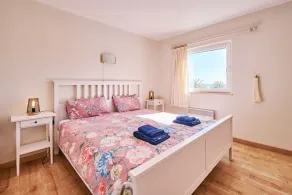 APARTMENT TANSY DIRECTLY BY THE SEA WITH A DREAM SEA VIEW AND POOL - Image 3