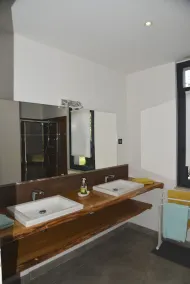 Casa indipendente con piscina privata in Ardeche provenzale su 2 ettari - Image 2