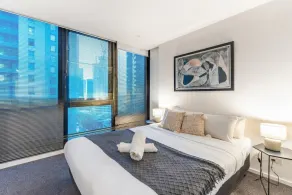 Mega Style Apartments Southbank Grand - Image 5