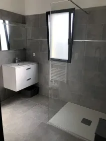 T2 41 m² Avec Terrasse Panoramique et Parking Privé - Image 2