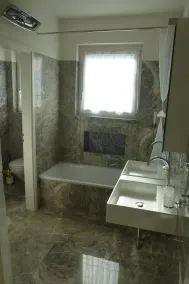Casa de férias fantástica com piscina privada aquecida e vista para o lago - Image 2