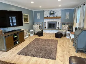 Bayview Breeze w/screened porch - Image 2
