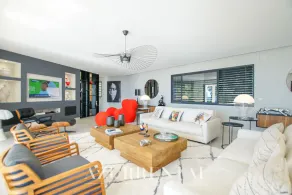 5 star deluxe property in La Nartelle with breathtaking sea views - Image 3