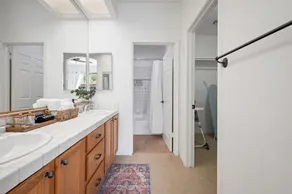 Unique Bermuda Escape with Pool/Spa & King Size Bed! - Image 2