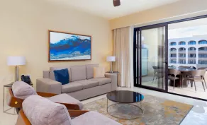 Spacious Two Bedroom Suite....Amazing Pools including a Lazy River - Image 5