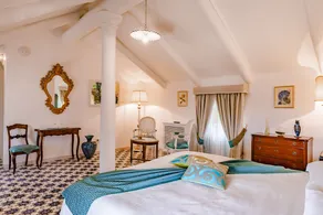 Villa with a pool on the Amalfi Coast - Image 5