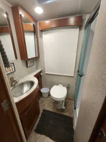 2019 Winnebago 40 foot RV Downtown Clarksville - Image 3