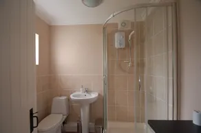 Large Family Cottage With Hot Tub, Ideally Located For Activities. Pet Friendly. - Image 4