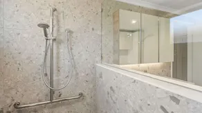 Renovated 3BR apartment with pool, WiFi, air-con & linen included, walking distance to beaches - Image 2