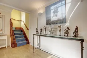 Detached Listed Grade 2  House with enclosed walled garden - Image 2