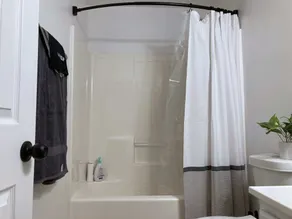 Relaxing 2 beds with 2 separate baths townhouse l Perfect for family or business - Image 5