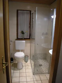 Bungalow 31 on the edge of the forest with 1 bedroom. - Image 3