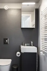 Ray of Sunshine Hafnargata - Image 3