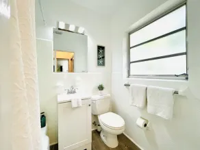 Bamboo House, Heated pool, Steps from the beach. - Image 2