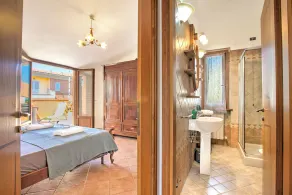 Chianti Wine Site Apt Private Balcony - Happy Rentals - Image 2