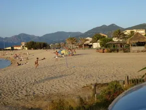 di fronte al mare - spiagge sabbiose - innumerevoli calette nelle vicinanze - Image 3