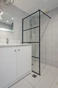 Helios Apartment 2 - Image 3