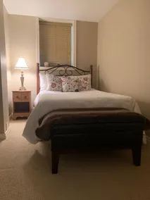 2 quarto / um banho de condomínio de luxo, com banheira de hidromassagem privada! - Image 5