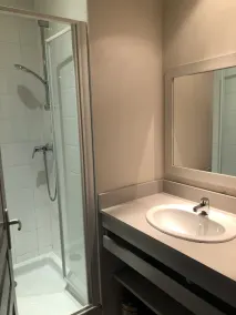Maison style cabane en bois à 200 m de la plage - Image 5