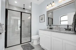 BRAND NEW, I-10/Sundland, great for LONG TERM STAYS - Image 2