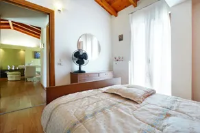 Penthouse 2 bedrooms near city center - Image 5