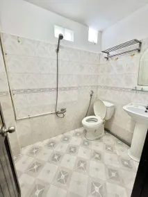 Private room w/Window, 5' to Nguyen Hue street - Image 2