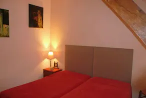 Sleeps 4 to 7 - Image 2