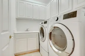 Family Home with Private Sauna - Image 2