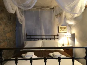 LITTLE HOUSE, a Charming Stone Built House with Fantastic Views - Image 5