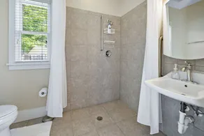 Tiger Lover's Dream Cottage - Image 4