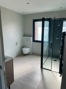 Comfortable chalet with heated pool - Image 3