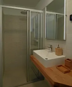 Traumhaftes Ferienhaus mit Whirlpool in Bale - Image 3