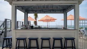 Crystal Coast Oceanfront Hotel - Image 5