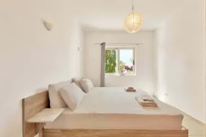 Cassiopeia 5 BR Villa on beach with pool - Image 5