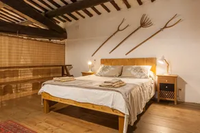 Casa rurale \"Masia del XVI secolo\" con piscina privata e Wi-Fi - Image 3