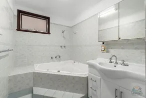 The Newby - Image 3