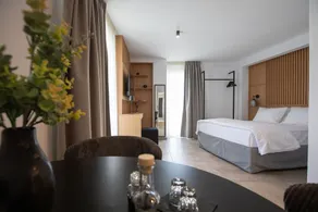Griffin Luxury Suites in Heraklion Center - Image 3