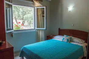 Peaceful and private family villa, big pool, wellness,views of sea and mountain - Image 4
