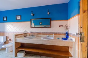 Abanades Rural House with Private Pool for 16 & Wi-Fi in Burgos - Image 5