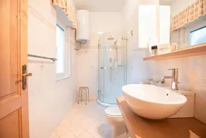 Paradiso Al Mare Terrace and Shared pool - Happy Rentals - Image 3