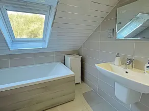 4 bedroom accommodation in Millport, Isle of Cumbrae - Image 4